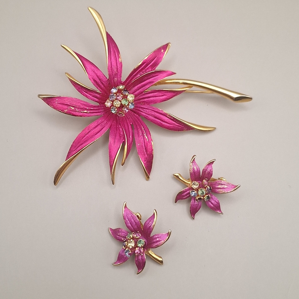 1960s-70s Park Lane Pink Enamel Flower Brooch & Earrings Set
